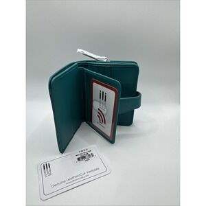 iLi New York Leather RFID Wallet With Tab Closure  Aqua #891